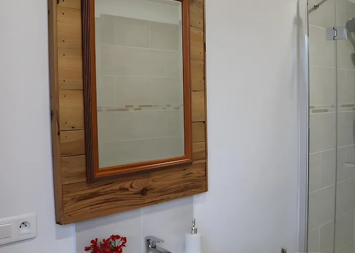 Beau Au Pied De Puycelsi דירה Puycelci